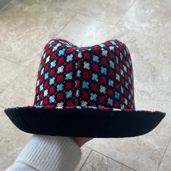 Multicolor Patterned Hat - Picture 5 of 5